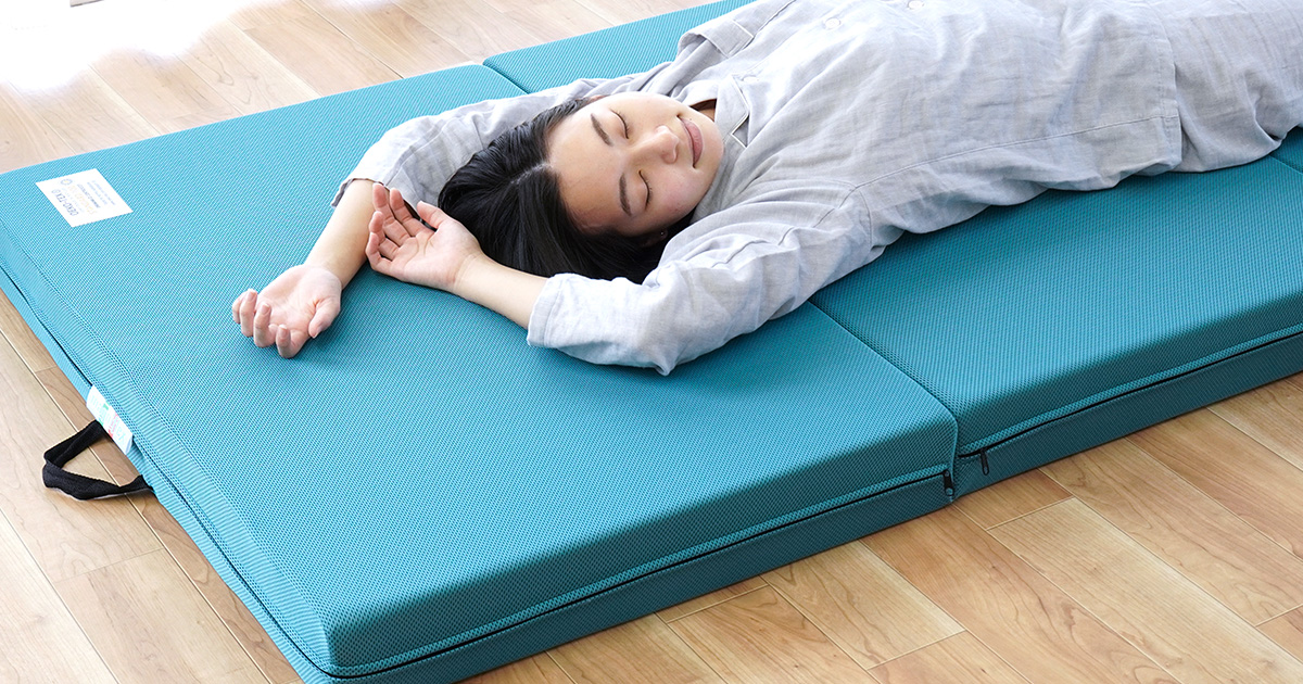 高反発寝具「マニフレックス（magniflex）」