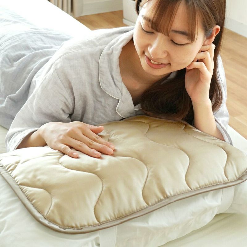 [新品未使用]  希少レア トラサルディ　シルク　絹　手引き真綿　布団　日本製 洗えるシルクのふんわり肌掛布団 (手引き真綿布団)｜kaiminya