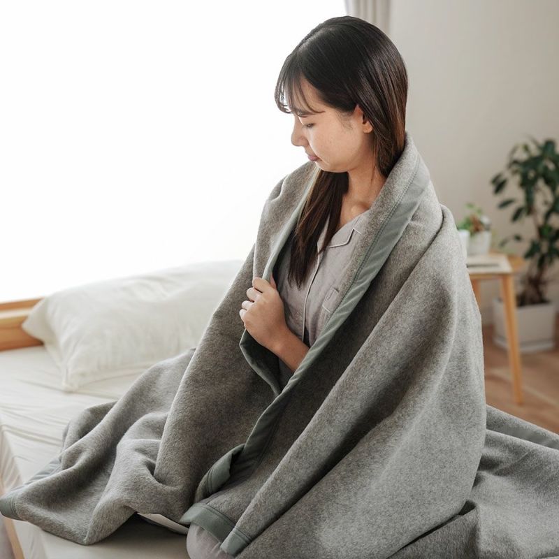 シルク×カシミヤの美しい光沢 西川 シルク混 カシミヤ毛布